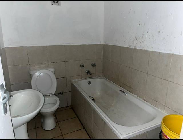 2 BEDROOM APARTMENT FOR SALE IN COMET